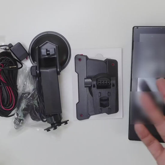 Video demonstration of the ESSGOO 7-inch car stereo showcasing wireless CarPlay, Android Auto, Bluetooth hands-free calling, and touchscreen interface